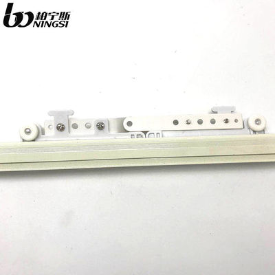 Harga yang bagus Pembawa Utama Tirai Tugas Berat Putih Gading Diam Untuk Panggung on line