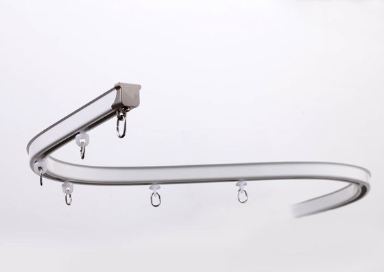 Ein guter Preis. S falten die Bendable weißen Vorhangschienen und schwarze Farbe Im Internet