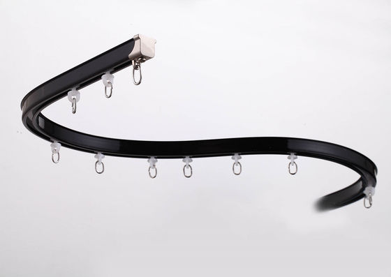 Goede prijs. 6.7m Lengte 1mm het Gordijnspoor Bendable van het Dikte Flexibel Plafond Online